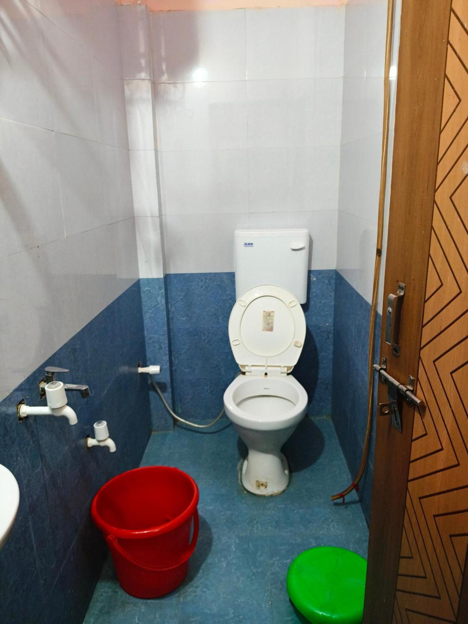 Rameshwar Dham Andhra Bhavan Naimisharanya Екстер'єр фото